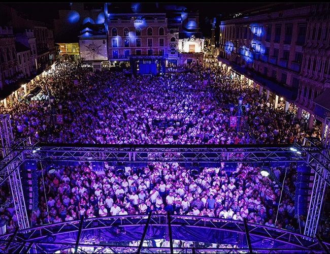Concierto multitudinario en la Plaza Mayor de Ciudad Real